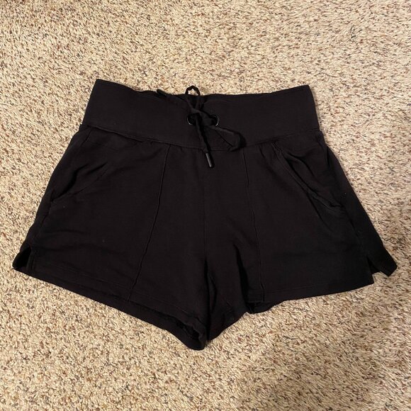 Athleta Pants - Athleta Women's Comfy shorts